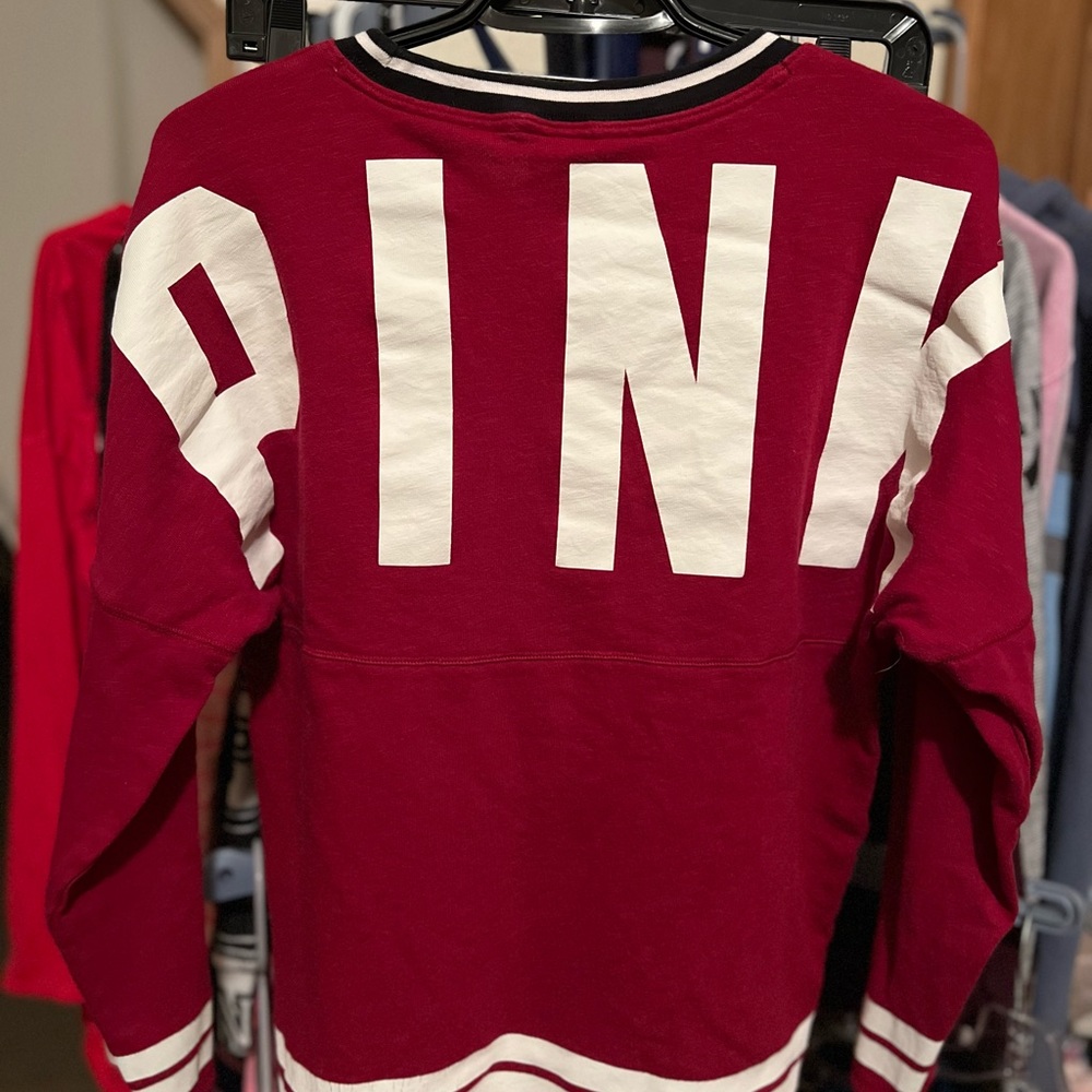 VS PINK Longsleeve